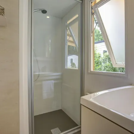 4p 2bdrms Κάμπινγκ *